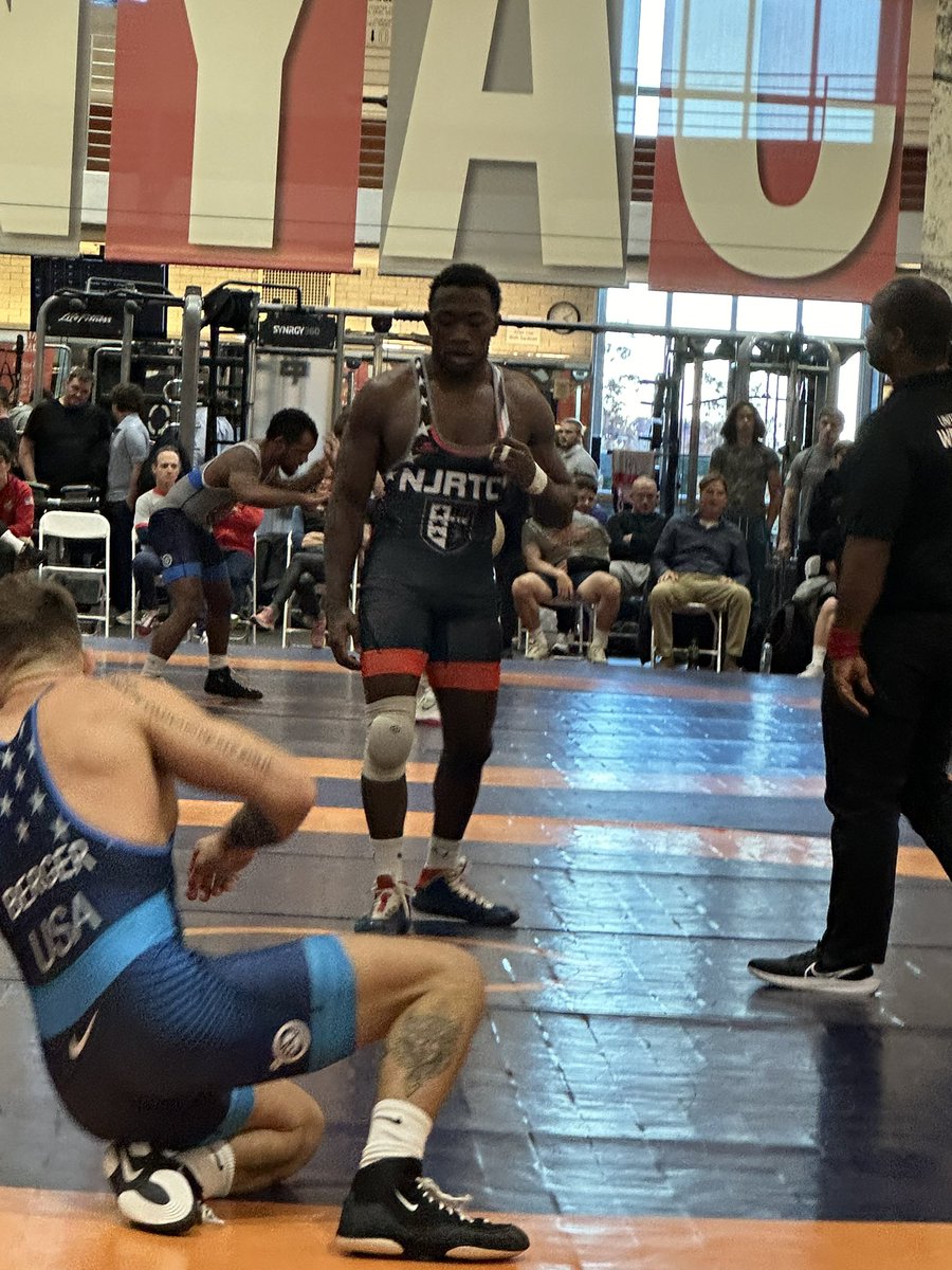 sabrina monday tweet media