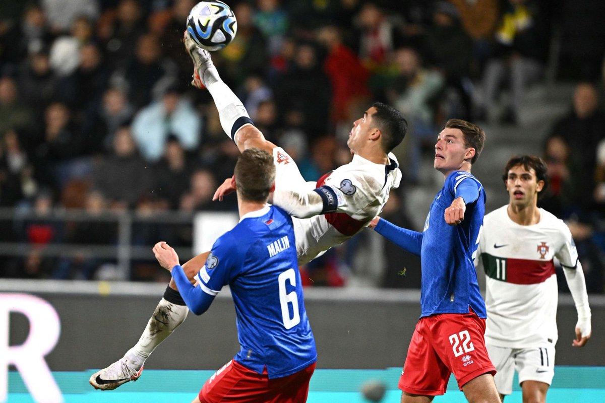 i3merz's tweet photo. Cristiano Ronaldo #LIEPOR https://t.co/2nrsA2wCyf