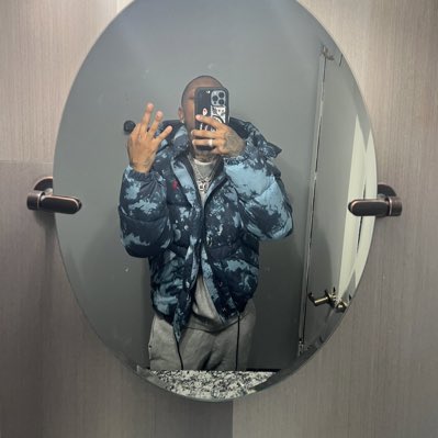 kae_givenchyy's tweet photo. #NewProfilePic https://t.co/o9Oht8yZkn