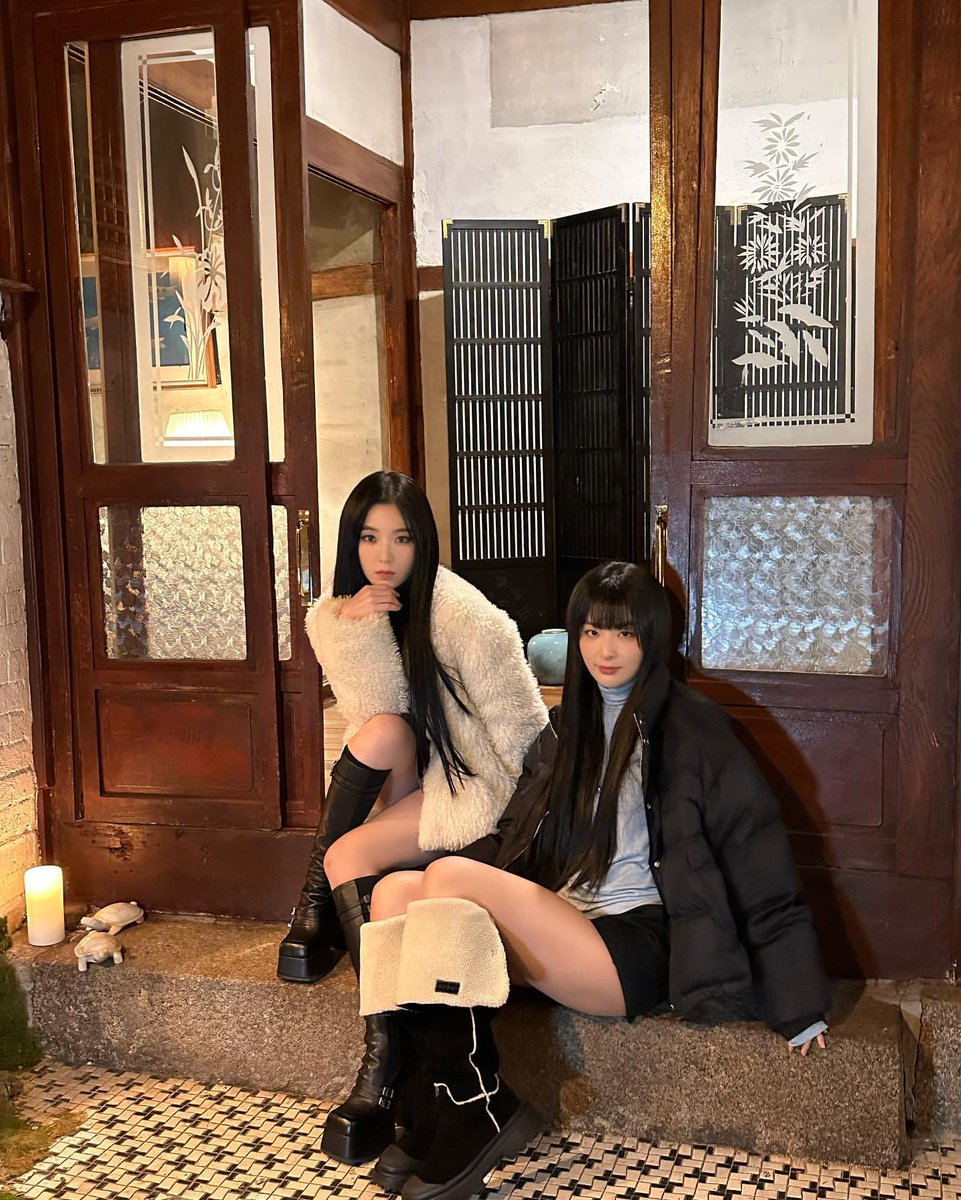 renestgrm's tweet photo. @RVsmtown [INSTAGRAM POST] - 9P

🔮
https://t.co/53aeq6JxD6

@RVsmtown #RedVelvet #레드벨벳 #Irene #아이린 #Chill_Kill 
231119 · 15:38:14 KST https://t.co/bZ14vTUh2t