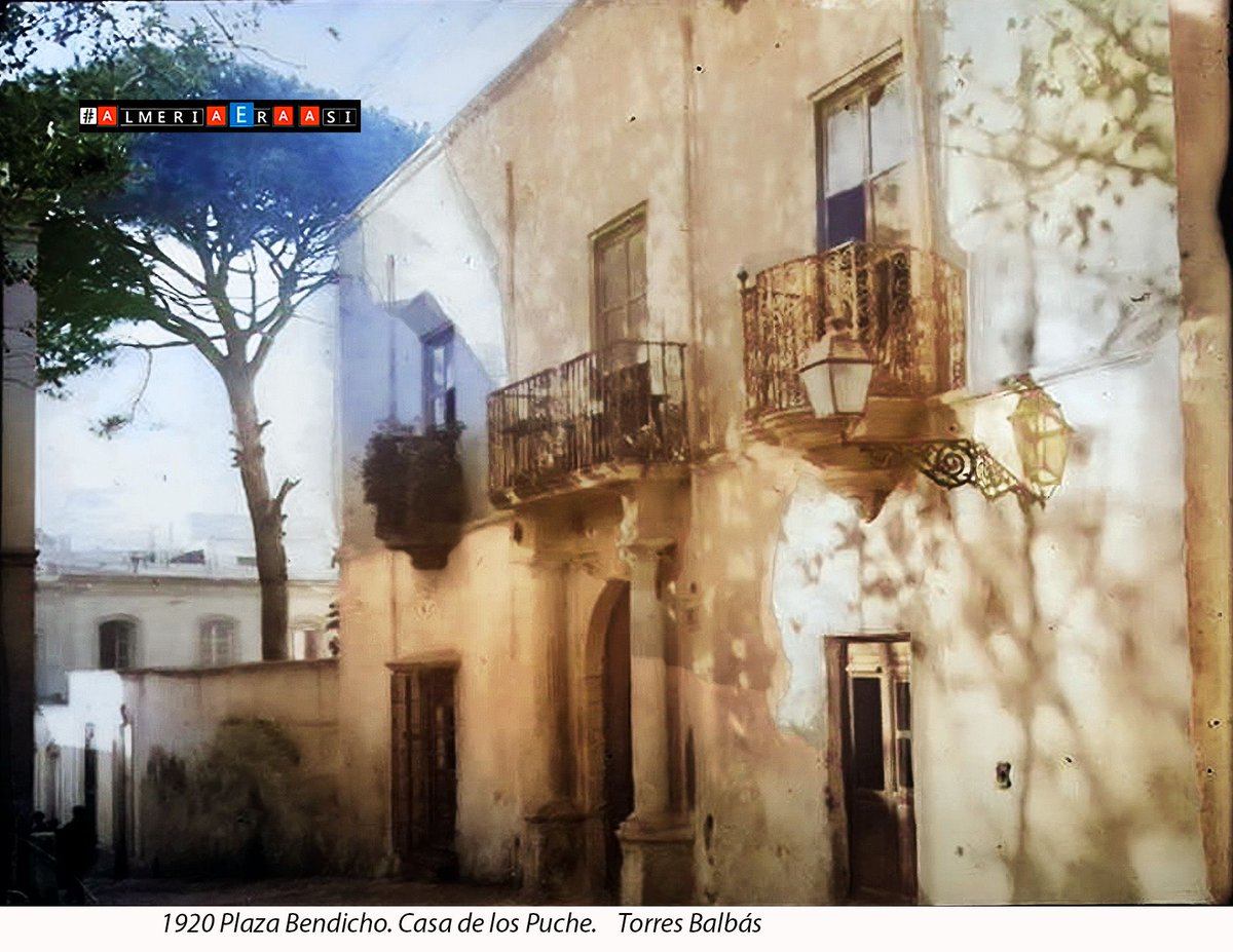 AlmeriaAntigua's tweet photo. 1920 Plaza Bendicho. Casa de los Puche
#🅰🅻🅼🅴🆁🅸🅰🅴🆁🅰🅰🆂🅸

https://t.co/lbynAroRvr
#AlmeriaEraAsi, #AlmeriaBW, #ABWColor, #LosPuche, #1920, #plazabendicho,#TorresBalbas https://t.co/JoBUAdWJ5M
