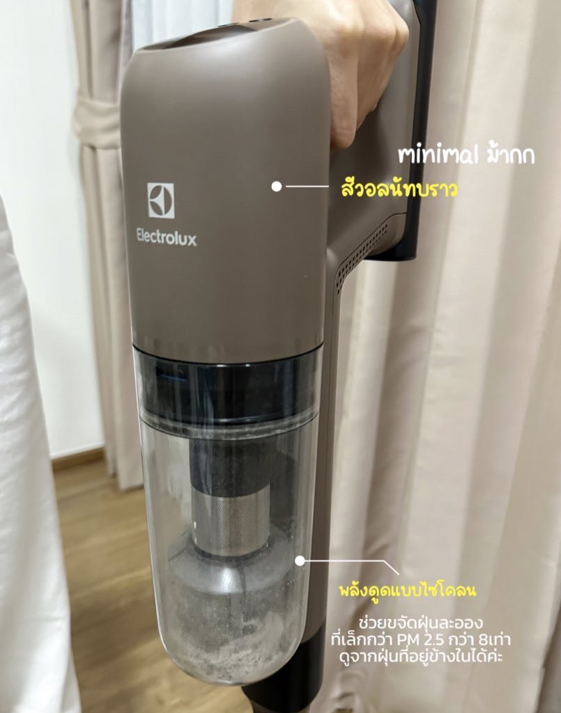 Mindmintss's tweet image. รีวิวเครื่องดูดฝุ่นไร้สายตัวใหม่ 2 in 1 คุ้มสุดมีหัวดูดมาให้ถึง5หัวเลย พลังดูดแบบไซโคลนเต็มพลังดูด ปรับแรงดูดได้ 3 ระดับ  ตัวกรอง5ขั้นตอน ขจัดฝุ่นละอองได้เล็กถึง 0.3 โอไมครอน น้ำหนักเบา สี minimal ชั้นรักก ช่วงนี้บ้านก็เลยจะสะอาดเอี่ยมหน่อย5555
#เครื่องดูดฝุ่นไร้สาย