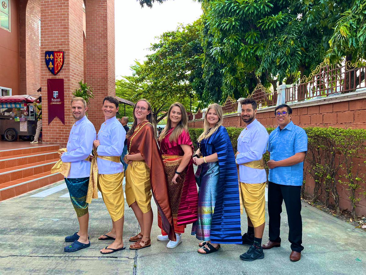 MissGordon_PE's tweet photo. Thai Cultural Day 💃🏻🇹🇭 https://t.co/QxF4swx83h