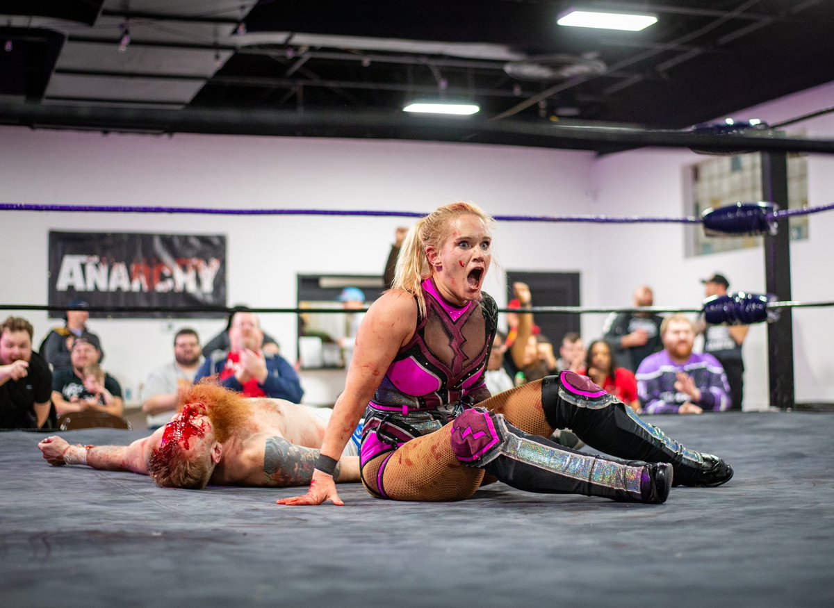 BoomboxPhoto's tweet photo. Tonight was @stlanarchy #MegaTicket #stlanarchy https://t.co/4CvK5N3I6h