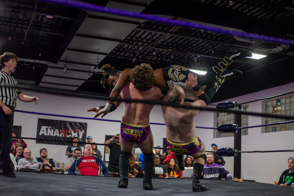 BoomboxPhoto's tweet photo. Tonight was @stlanarchy #MegaTicket #stlanarchy https://t.co/4CvK5N3I6h