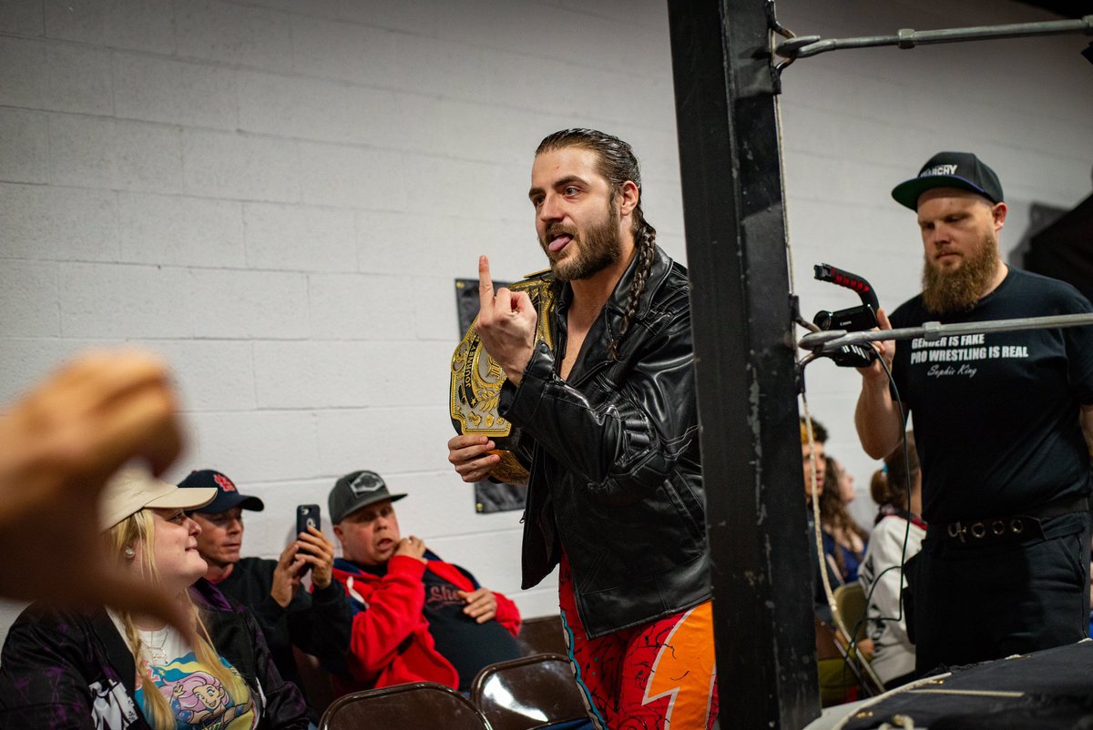 BoomboxPhoto's tweet photo. Tonight was @stlanarchy #MegaTicket #stlanarchy https://t.co/4CvK5N3I6h