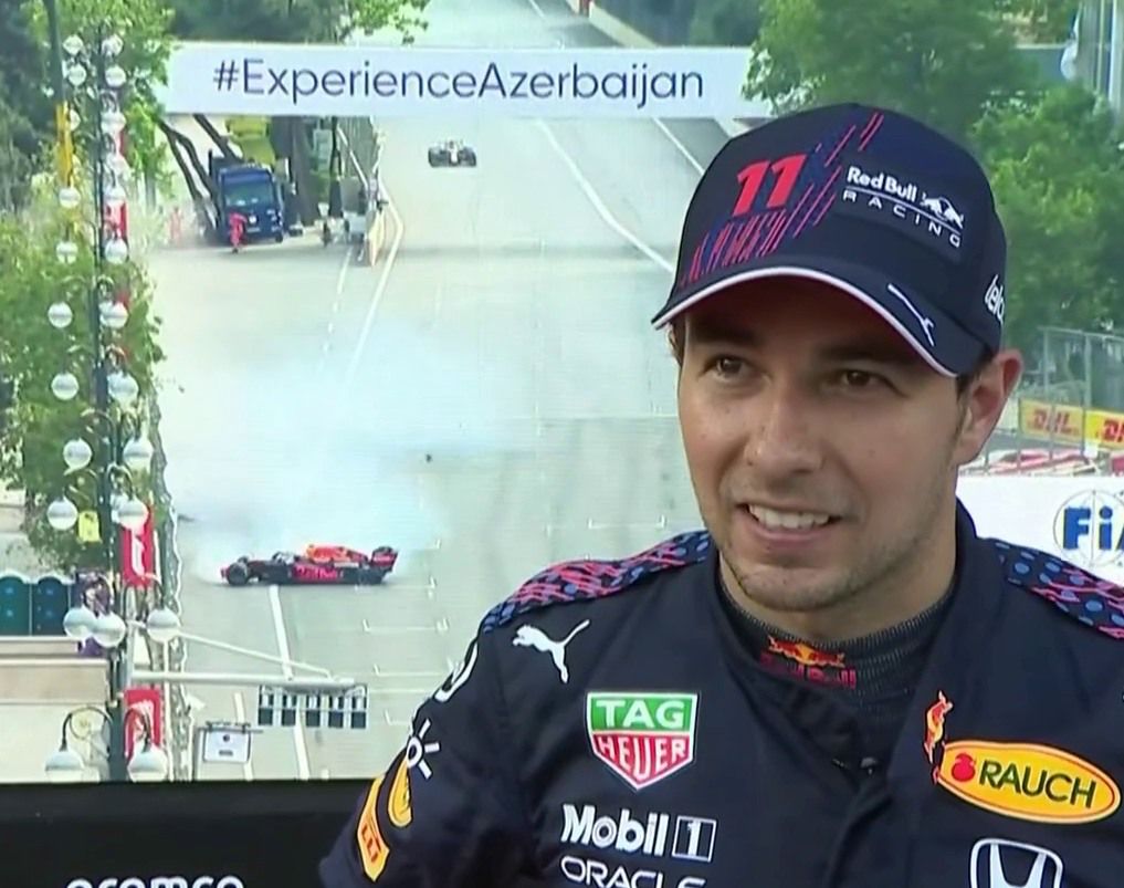 Planet_F1's tweet photo. We've got a new race leader!

#Perez #RedBulll #LasVegasGP #F1 #Formula1 https://t.co/BnS41g4NoI