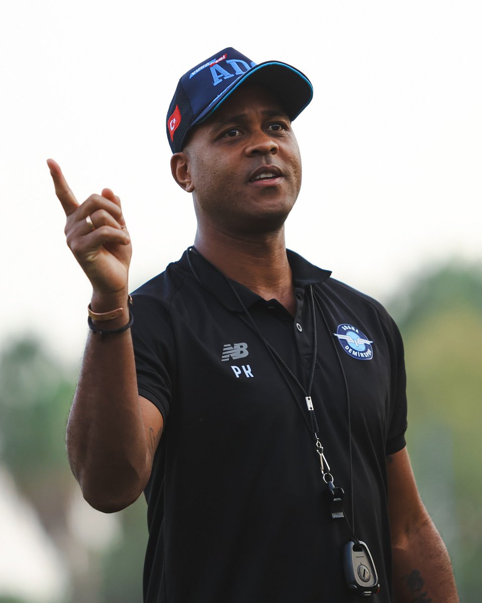 🇳🇱🇹🇷 Patrick Kluivert, doing important job on his first important opportunity as head coach at Adana Demirspor. 6 wins, 4 draws, only 2 defeats and 23 goals scored in 12 initial games. Adana are 3️⃣ in Turkish League table under Kluivert.