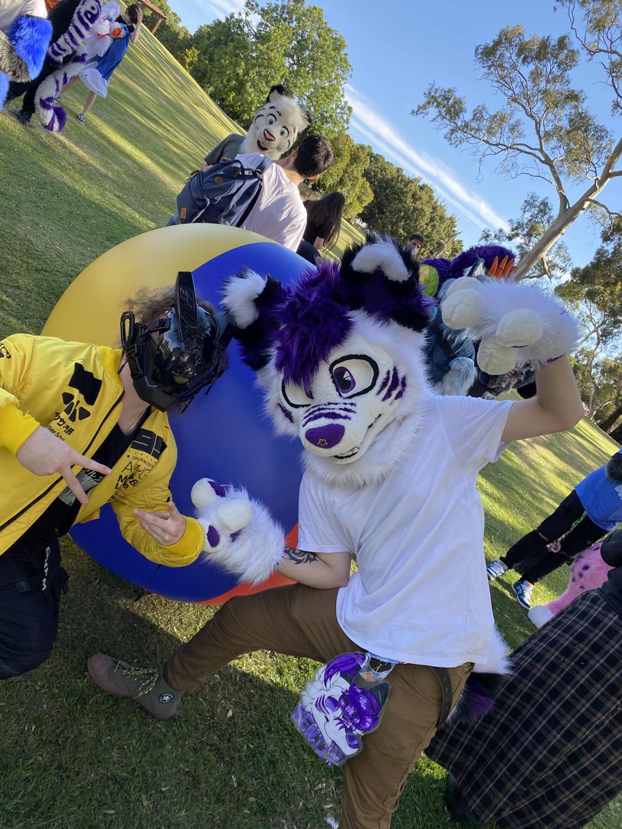 sa_furs's tweet image. We had another great Fursuit Friendly BBQ this weekend! Thank you to all the folks who attended and made the afternoon so fun💕🐾
📷@notagames, @the_choc_lab &amp;amp; @zanderthedeer 
#adelaidefurs #safurs