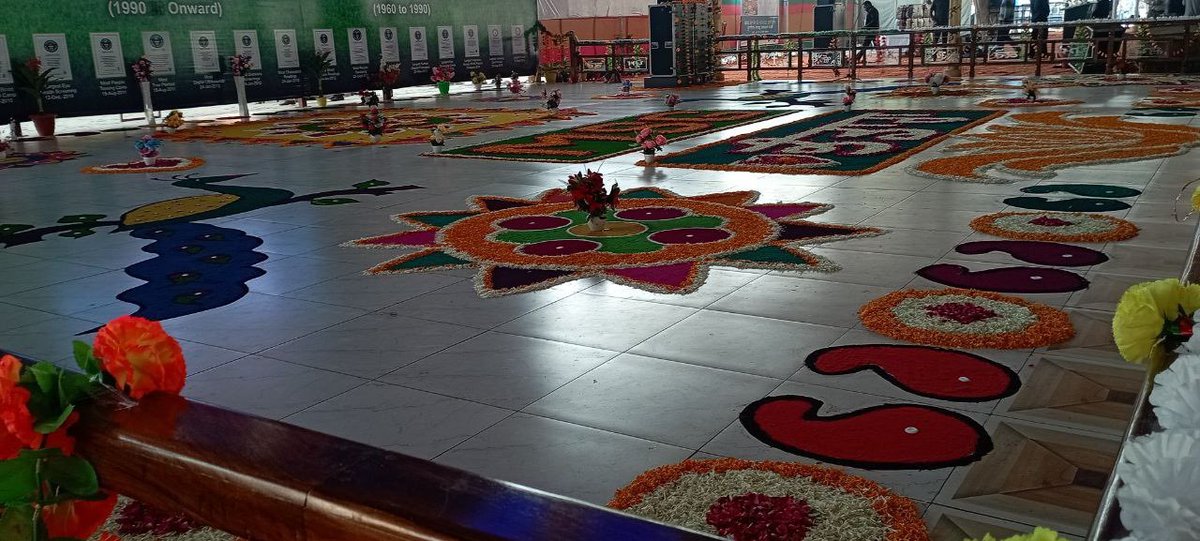 DSSNewsUpdates's tweet photo. Simple yet heartwarming decorations add a festive🎉 glow to Punjab during the MSG Bhandara. Witness Celebrations✨ with warmth and simplicity! #MSGIncarnationMonth #MSGBhandara #DeraSachaSauda https://t.co/RxgVv82JCr