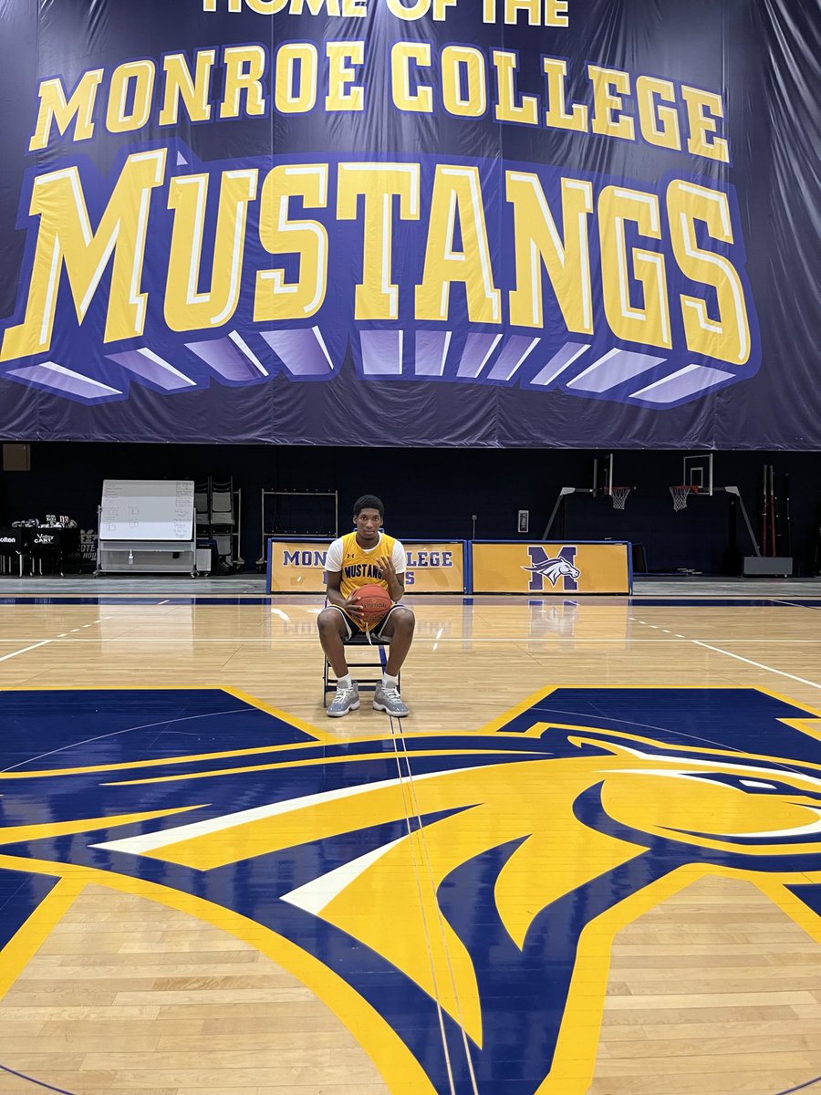 Clinton Johnson III tweet media