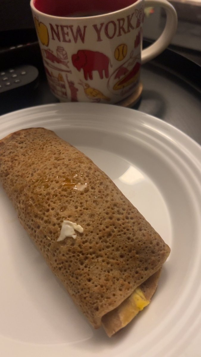xxToriaxx's tweet photo. F1 and oatcakes… Living the dream! 🤤
What a race!!

#F1 #VegasGP #YesMax https://t.co/wFPRZJjlXy
