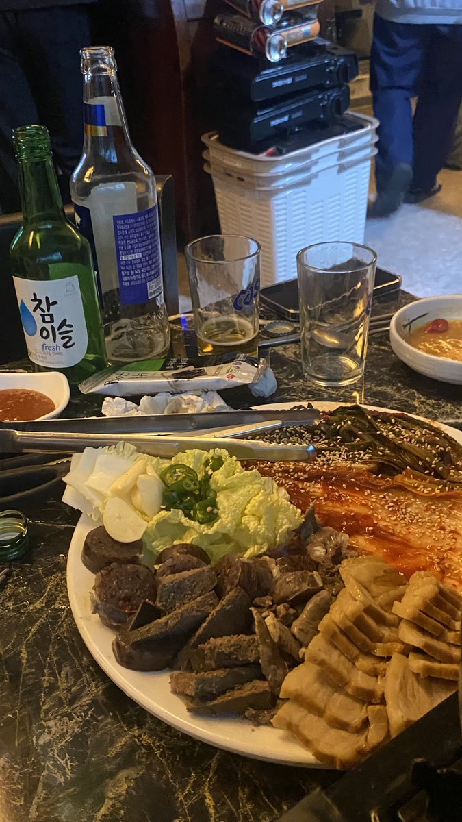 bbisakk's tweet photo. 📍경성대 부경대 복덕방
sns핫플 느낌 가득…
맛은 다 중상타?정도는 하는 듯요?
���수가 맛있었음… 빙수 먹으러 가는 듯
(화장실 보고 경악하긴 했어요……😞) https://t.co/PhyC2xtQyi