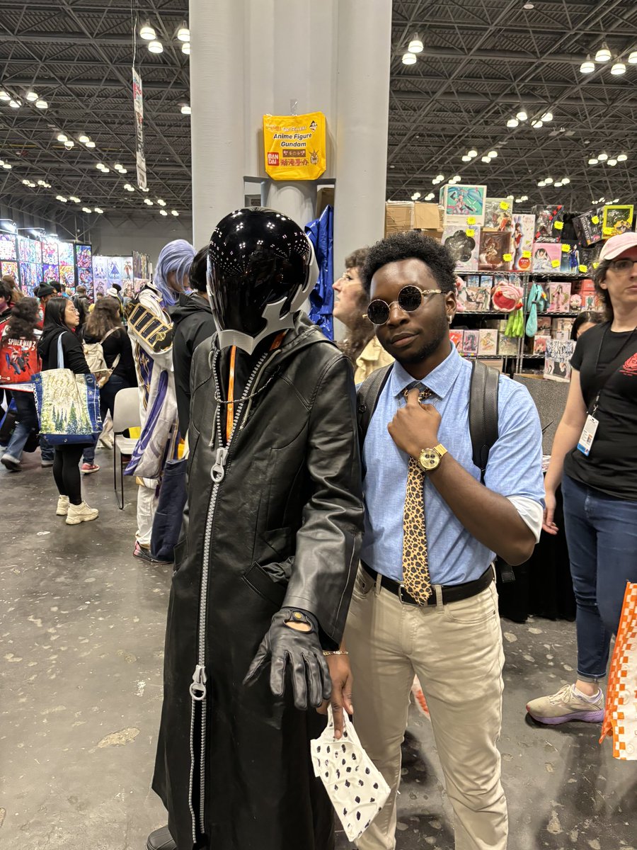 PrinceDKRecoded's tweet photo. Day 2 of AnimeNYC https://t.co/7v4vl0r1Yf