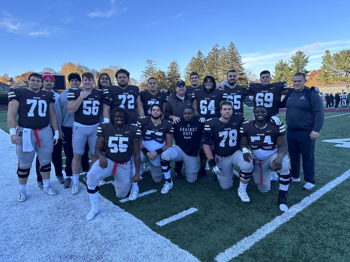 A lot to build off this season‼️
Special group🙌🏻
Put their heads down &amp; battled everyday. Thanks to the 5 Seniors for leading &amp; putting it on the Line everyday.
<a href="/griffin_sturtz/">Griffin Sturtz</a> 
<a href="/JackConn17/">Jack Connolly</a> 
<a href="/JAnagonye/">Justin Anagonye</a> 
<a href="/AustinVJoseph/">Auzzy Joseph</a> 
<a href="/gavinmiller2020/">Gavin Miller</a> 
#16strong #brownbuilt