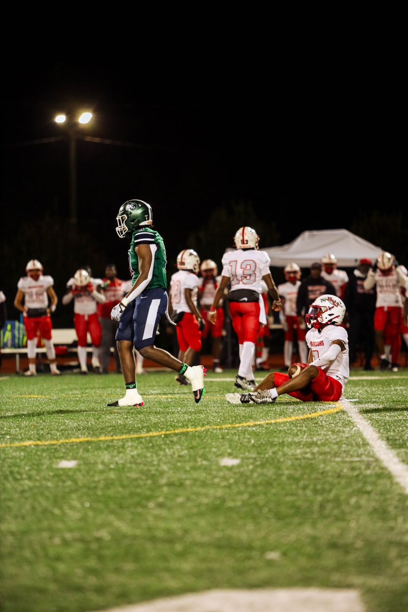 danielturpin35's tweet photo. Blessed to be named region 4 5A defensive player of the year!!!
@NEGARecruits @RecruitGeorgia @coachjuwash @ArabiaRams https://t.co/iA1JDauT3n