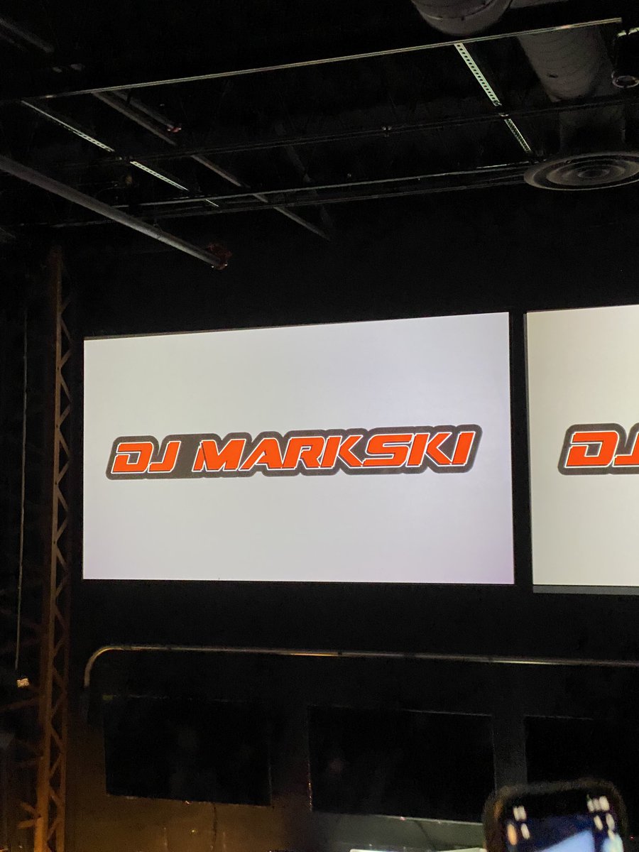 WhySoChi tweet media