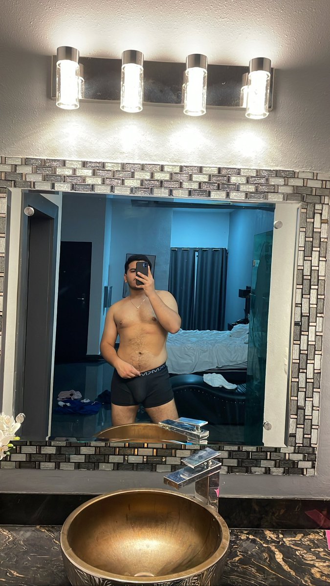 Victor Perez 😈 tweet media