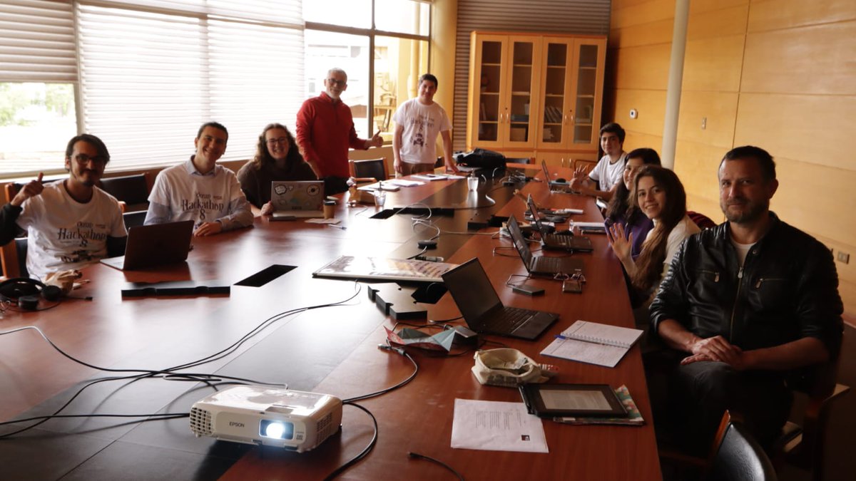 COPASCoastal's tweet photo. ¿Sabías que en la #OceanHackathon compiten de forma paralela 14 cuidades de distintos países? Chile, Reino Unido, Sudáfrica, Malasia, Portugal, Canadá y Francia compiten por ser los ganadores con su solución a la problemática océanos en riesgo https://t.co/WCd9MxGDYb