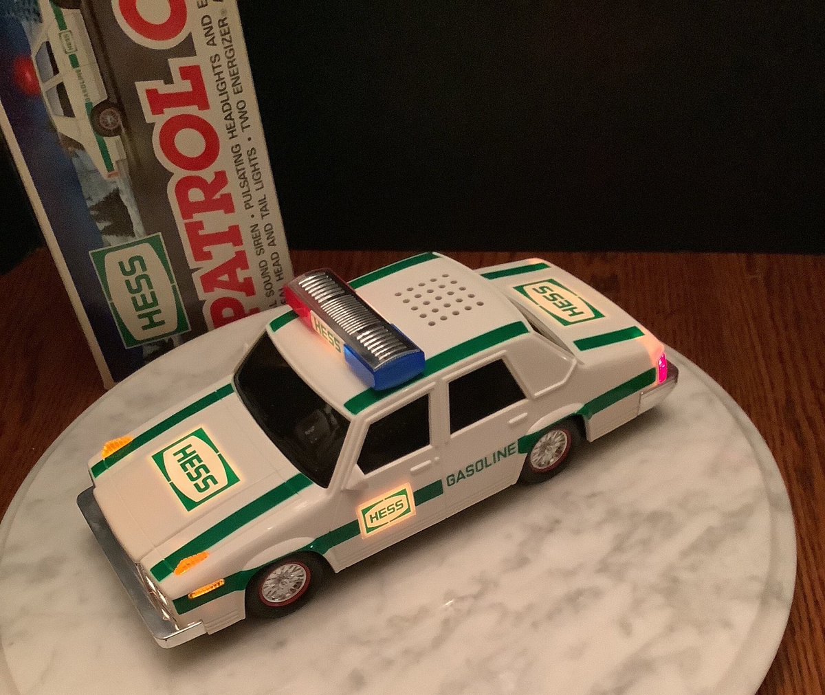 bmktreasures.etsy.com/listing/160019…. #etsyshops #etsyvintageshop #smallbusiness #christmasgifts #giftideas #christmas #vintagefindsforsale #holidays 
#hess #policecar #patrolcar #sirens #lights #toys