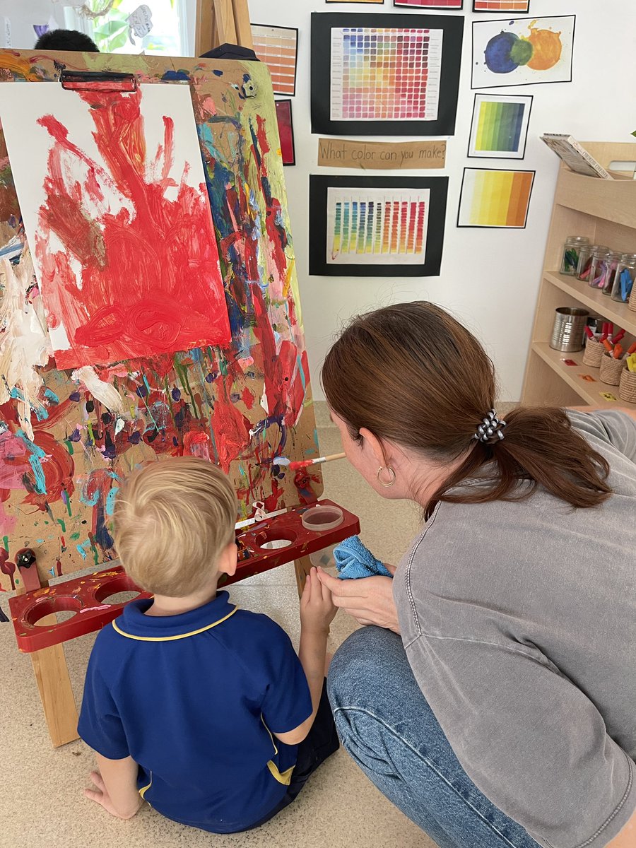 Partnering with families builds community and enriches learning! 

One of our mothers came in to show us her paintings. She modeled how to blend colors and we talked about the different materials we can use to create art. 

Highlight: she told us to use our fingers 🎨
