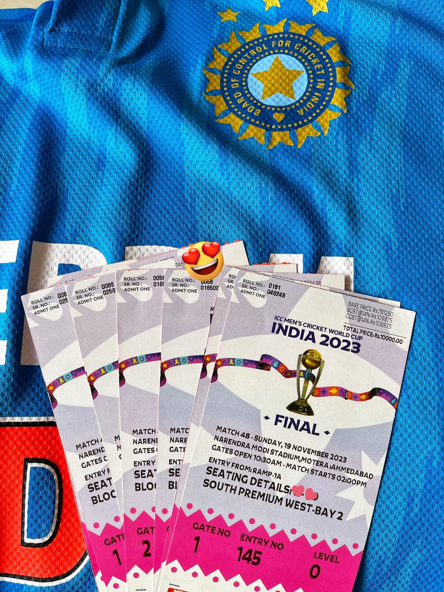 ishanjoshii's tweet image. All set for The Last Dance 🏆🤩

Anyone from South Premium West? Lets meet and cheer together for #TeamIndia 💙

#INDvAUS #WorldCupFinal
