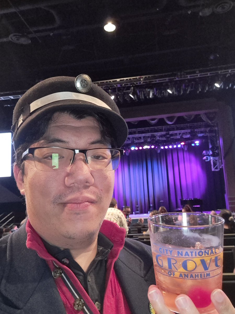 ThatMikotan's tweet photo. About to see Whose Live!
#whoselive #Anaheim https://t.co/IQurYFYWbH