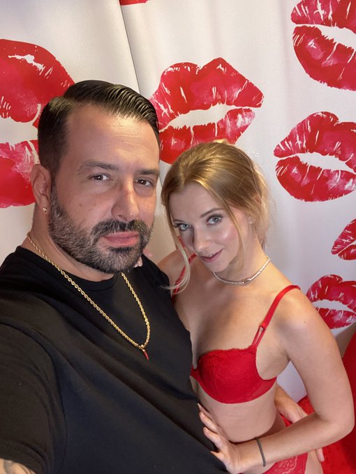 @RileyStarrrr  got that gawk gawk 300 https://t.co/ZjLUWduBK1<a class="tags" href="/tag/rileystarrrr">@rileystarrrr</a><a href="/tag/phawards2024"class="tags"><span>#phawards2024</span></a>