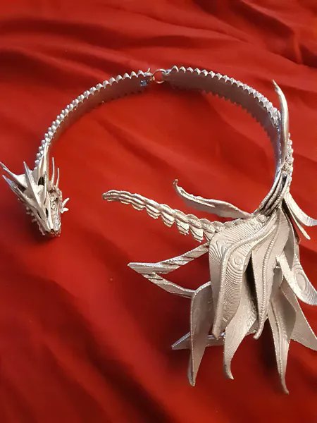 Breliever1's tweet photo. I just received Game of Thrones Daenerys Targaryen Dragon Choker from Anonymous via Throne. Thank you! https://t.co/ruEv3s3XRl #Wishlist #Throne https://t.co/8mOM6TjOdI