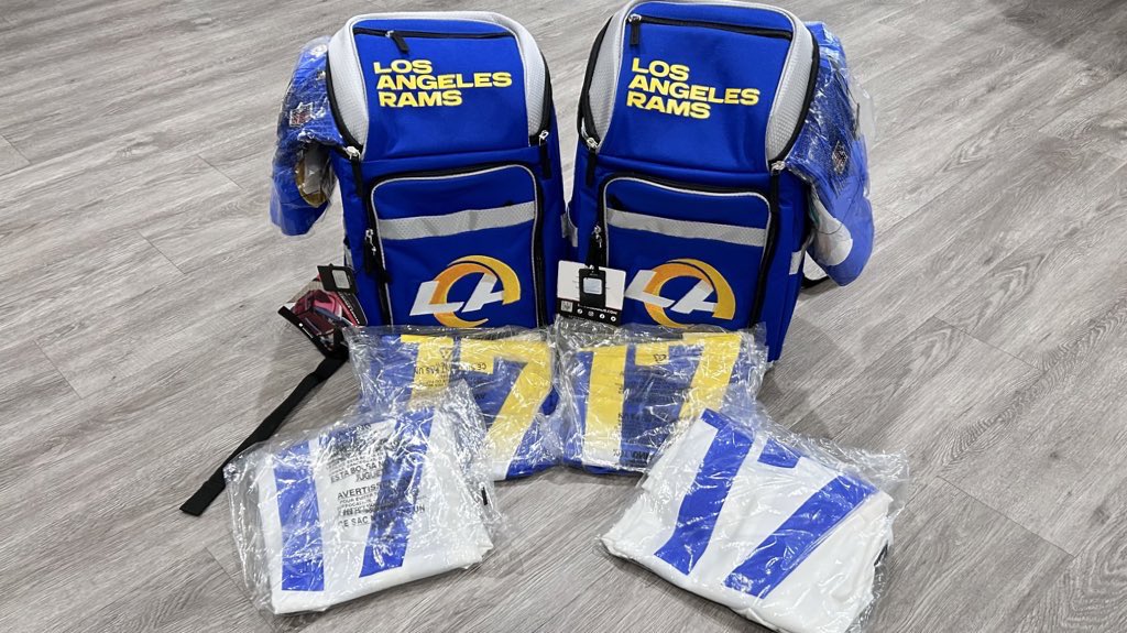 🚨Giveaway! Cooler + Puka Jersey. 

If the Rams win tomorrow (which they will)! I will send a cooler backpack with a Puka jersey inside it to someone! 😌🔥

•Must be following to dm
•Like and Repost 
•Predict the score (for fun)

*Picking winner after the the win #RamsHouse