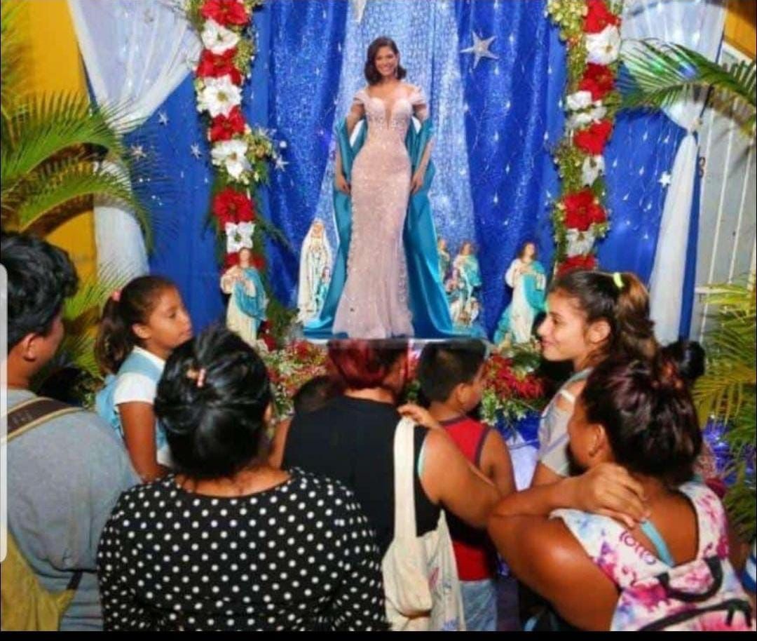 oyemanawa's tweet photo. Entre las bellas criaturas la escogida fuiste Vos. https://t.co/SVcoKiOZ3W