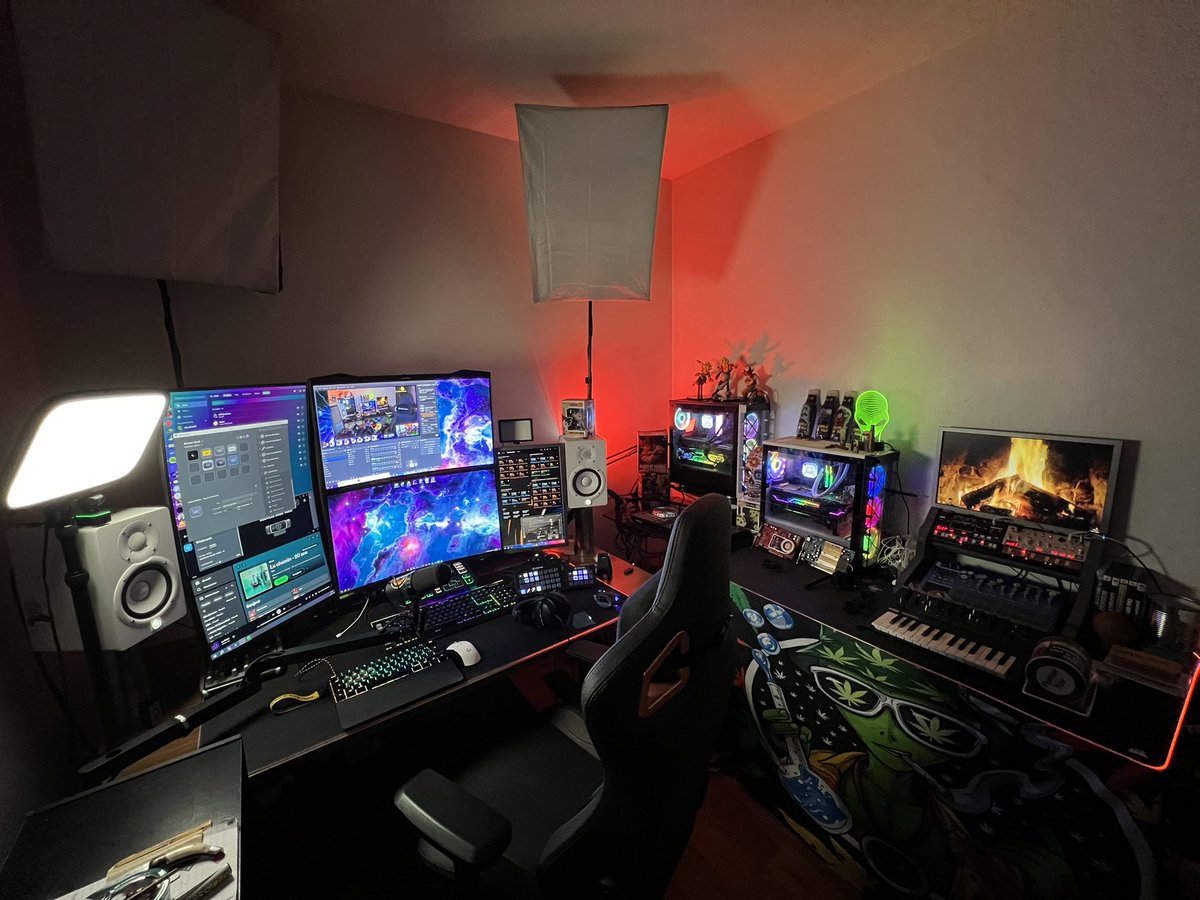 • Pec’s • tweet media