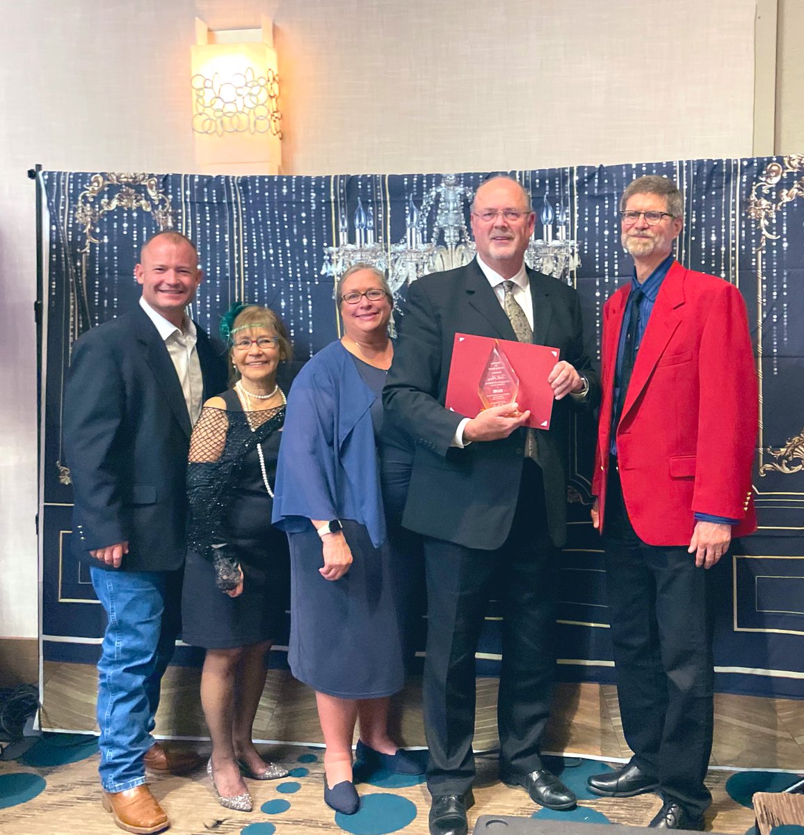 CAS’s recently-retired principal, the legendary Mr. Todd Haag, was honored with the Devotion to Service Award at the #CCAE Conference. So much respect and LOVE ❤️ in the room for this amazing educational leader! 🎉 🎊