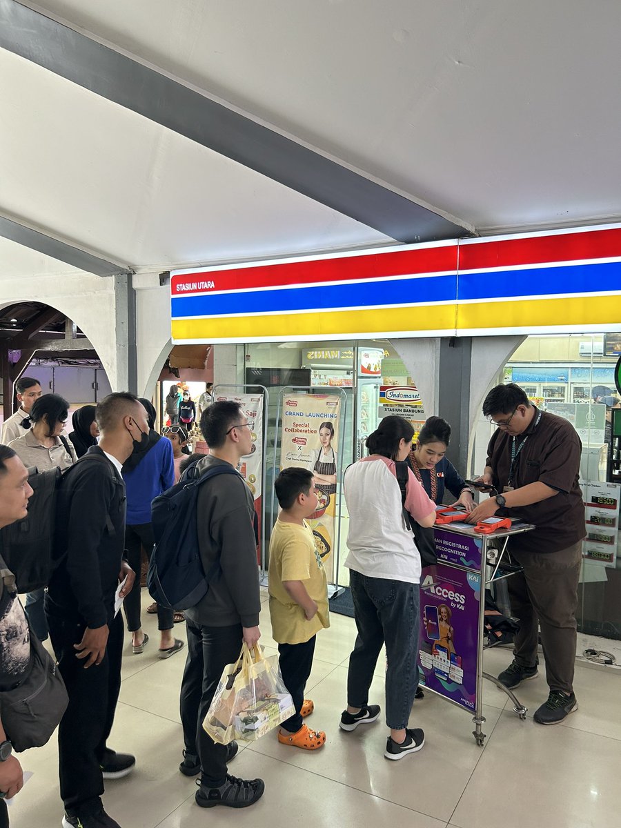 Yang gamau pake face recognition hanya boleh masuk ke area boarding 10