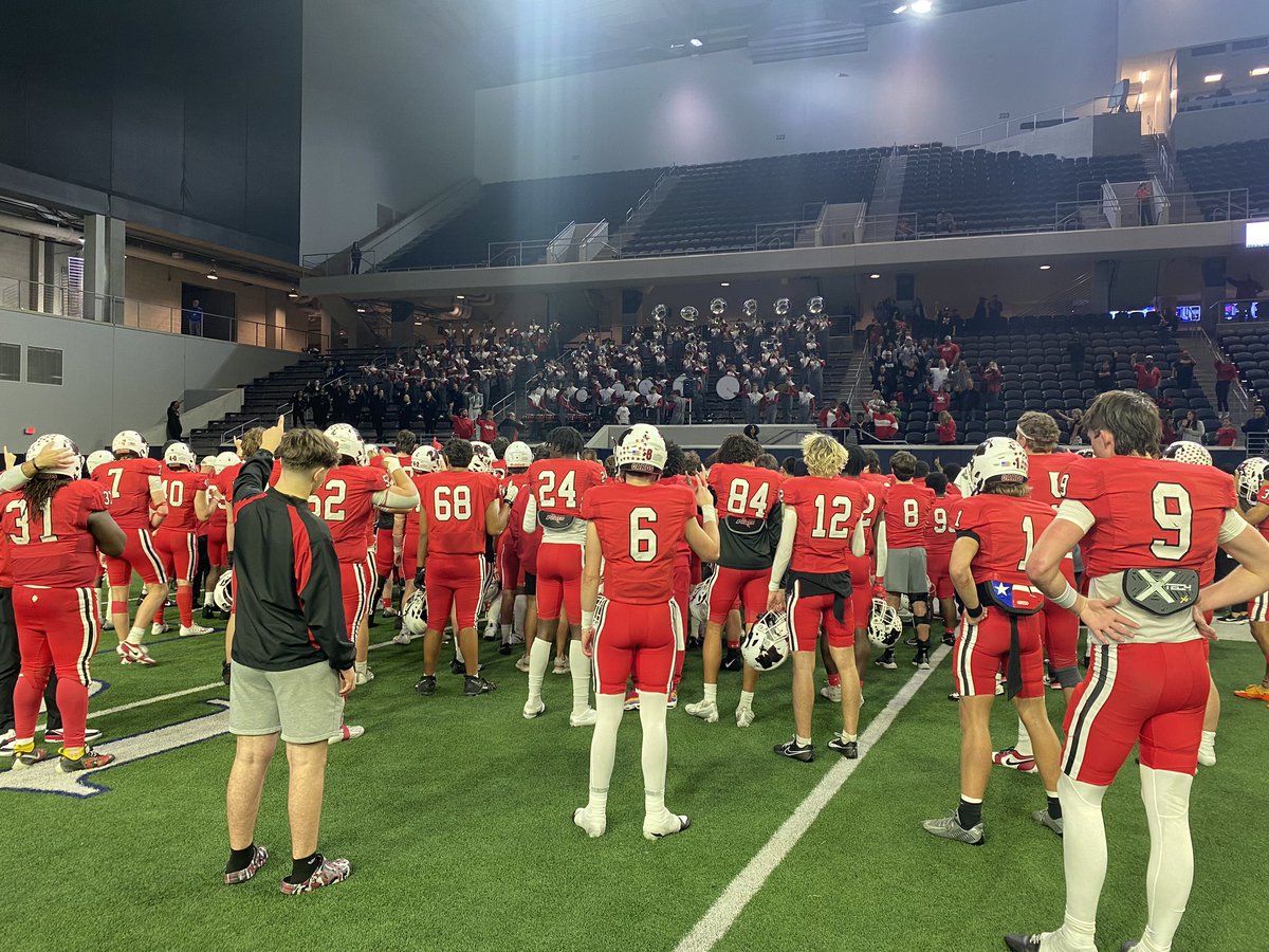 GameOnSportsMHS's tweet image. Melissa falls to South Oak Cliff with a final score of 38-30. Congrats to all of our @FootballMelissa players, coaches &amp;amp; trainers on an unforgettable season

We love our Seniors❤️