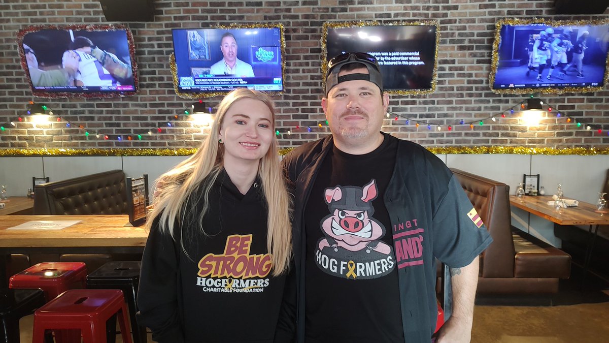 We had a blast at the Putt Putt event for the <a href="/TheHogfarmers/">Hogfarmers Charitable Foundation</a> in Washington DC!!! 
GO COMMANDERS #HTTC
<a href="/Commanders/">Washington Commanders</a> 
Commander Nash <a href="/UB21KING/">Jay D. Nash Jr</a>