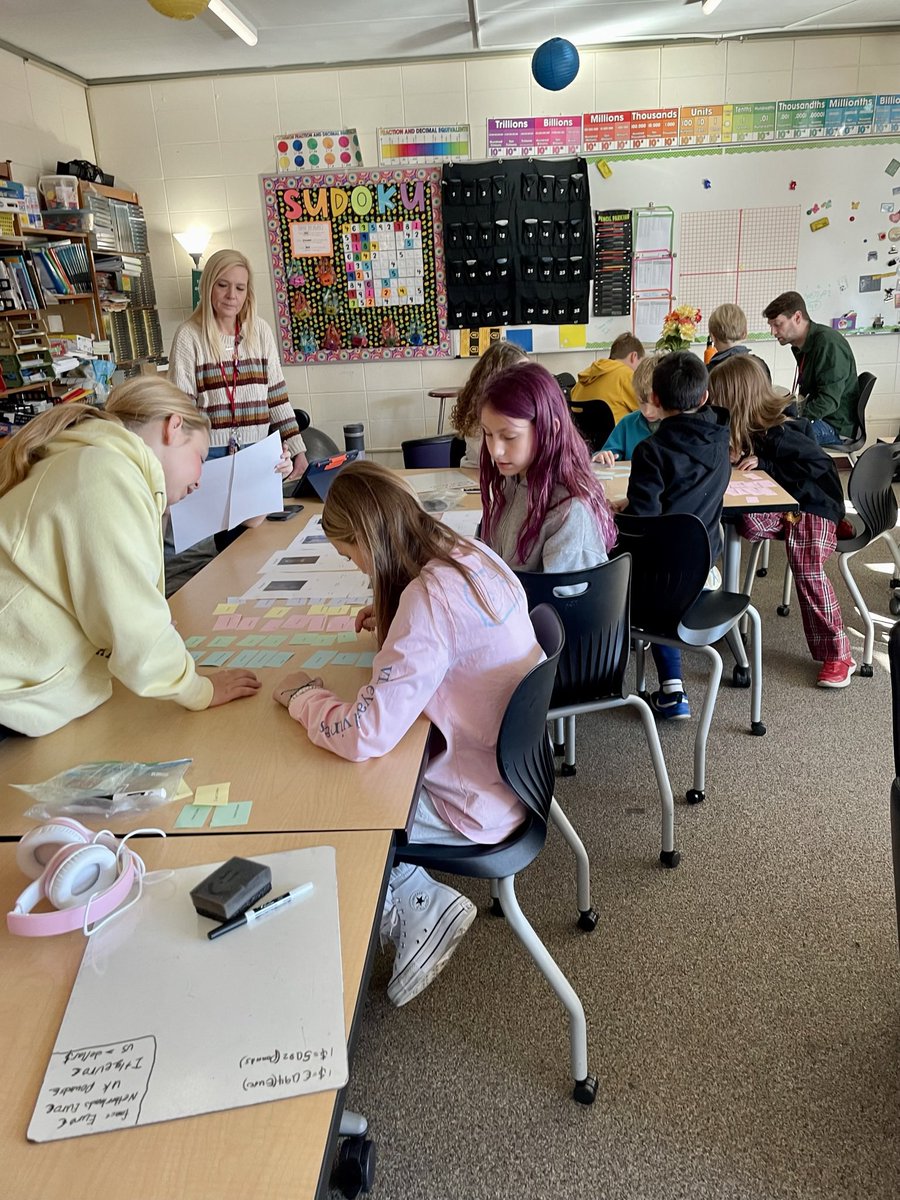 Mrs. Davidson tweet media