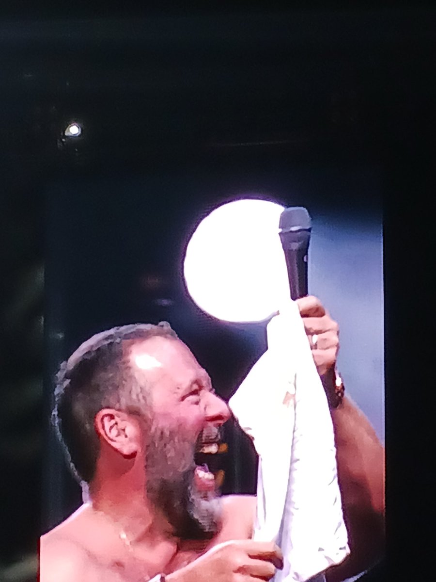 xLags's tweet photo. @bertkreischer Shit eating grin holding a shitty shirt. https://t.co/N1QGK46ZFq