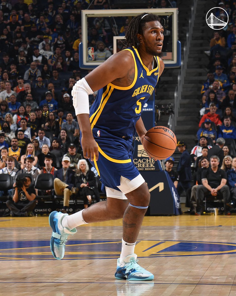 warriors's tweet photo. Final 📊

Andrew - 31p/1r/3a/1b
Stephen - 25p/6r/3a
Klay - 16p/2r/4a
Jonathan - 13p/5r/2a/1s/1b
Chris - 12p/4r/11a/3s/1b
Brandin - 8p/4r/3a
Kevon - 6p/14r/5a/1s/1b
Dario - 6p/8r/1a
Moses - 6p/4r/1a/1s https://t.co/7jBIS3j2l5
