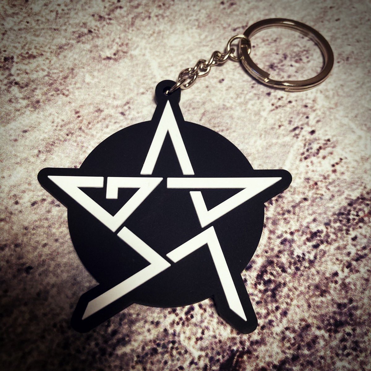 本日18時より！ Apollogic officialグッズの再販がスタート！ 数量限定