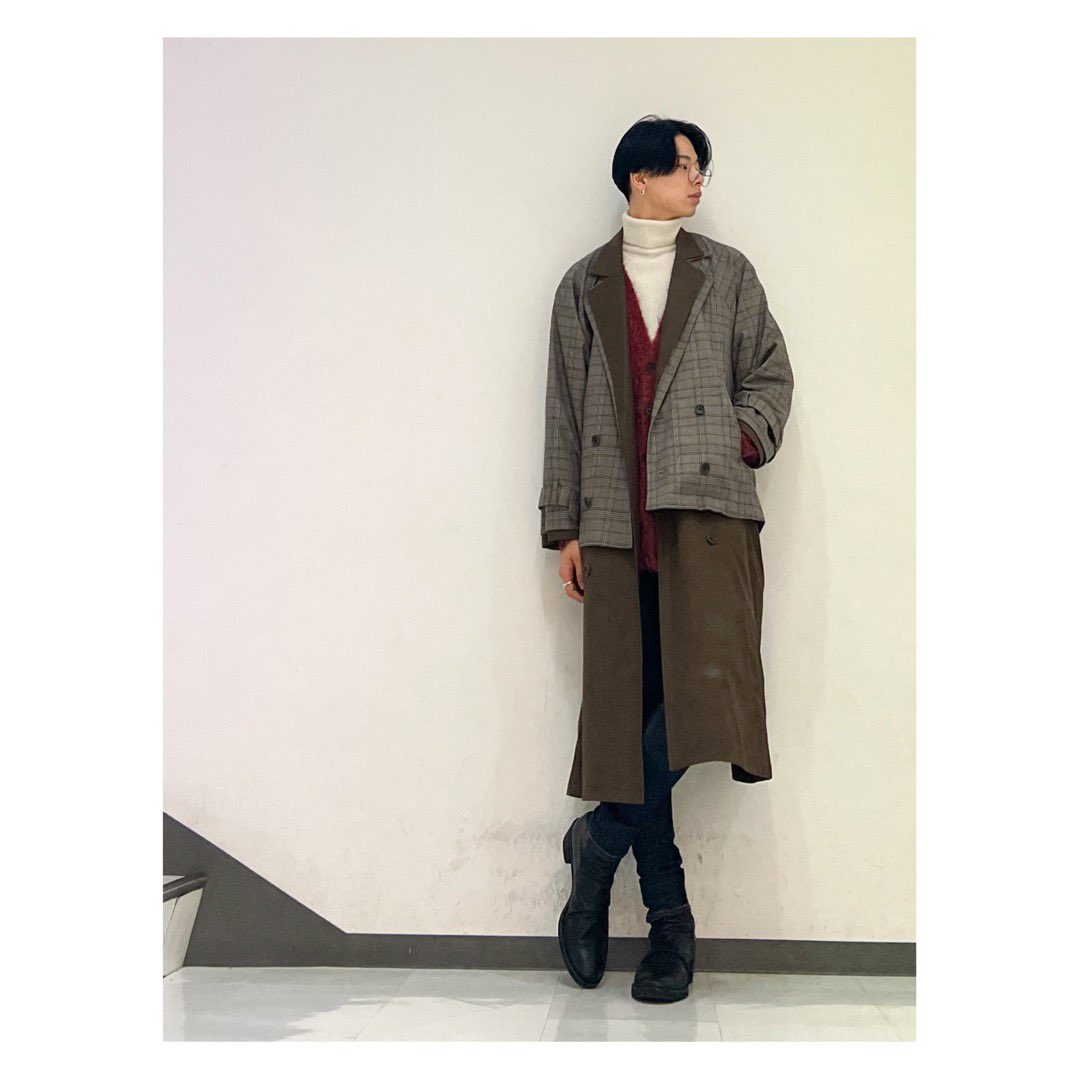 BAFNxN's tweet photo. 〜NEWTRAL TOKYO/NO ID.〜

2023 A/W collection✨
【ダブルブレストレイヤードBIGロングコート】
color： CHECK/size：ONE/price：¥41,800(tax in)

コートにカーディガンは鉄板の組み合わせ👕✨️
奥行きのあるレイヤードコートにカーディガンを仕込んで、さらに奥行きを出すスタイリング https://t.co/wjOPmVmigi