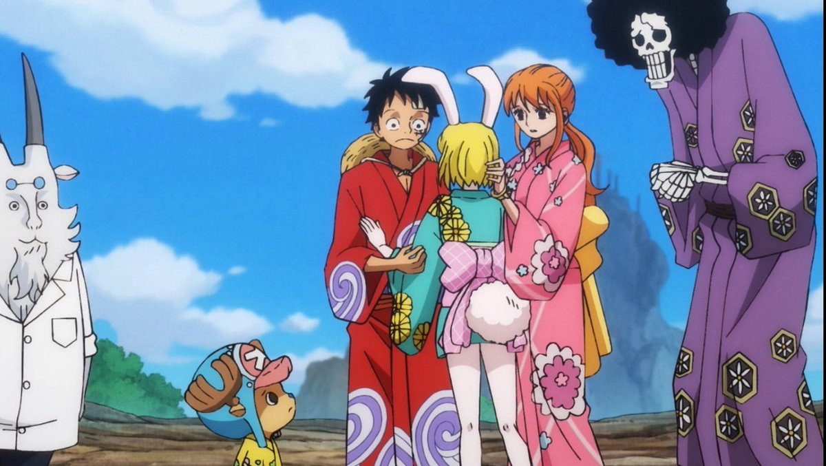 minhyungine's tweet photo. it's as if carrot is luffy and nami's older daughter 😆 so cute https://t.co/5qLdep1S5d