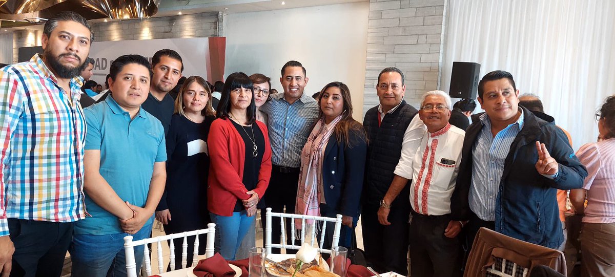 JoseLuisNajeraM's tweet photo. Un gusto estar en el encuentro “#UnidadPorPuebla” convocado por el Gobernador @SergioSalomonC, el Coordinador Estatal @armentapuebla_ y mi hermanazo @juliomiguelhg 

Con la fuerza de la estructura y organización que hemos consolidado hasta el día de hoy, ganaremos Puebla 💪 https://t.co/8Lk4kd4Au7