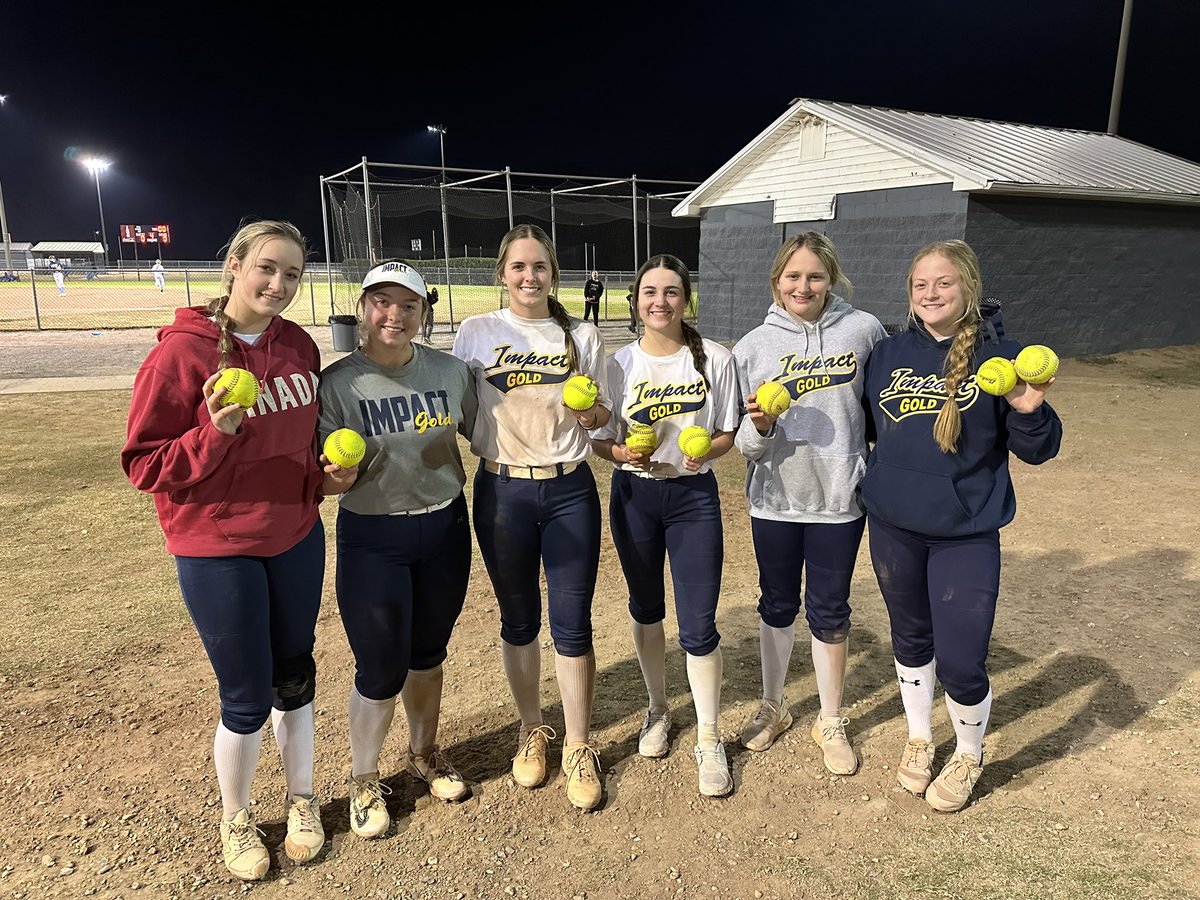 Day #1 -Bolts 5⭐️ Showcase Bomb 💣 Squad!
 💥 #26 Cataryna Schreiber (2026)
💥 #18 Kylie Grafa (2025)
💥 #3 Emma Day(2025)
💥# 10 Halle Bennett (2026)
💥 #33 Kori Travis (2025)
💥 #30 Macie Dever Boaz (2026)
Congratulations, Ladies! Way to go!  <a href="/jazzvesely/">Jazz Jackson-Vesely</a> <a href="/ImpactGoldOrg/">Impact Gold Fastpitch</a>