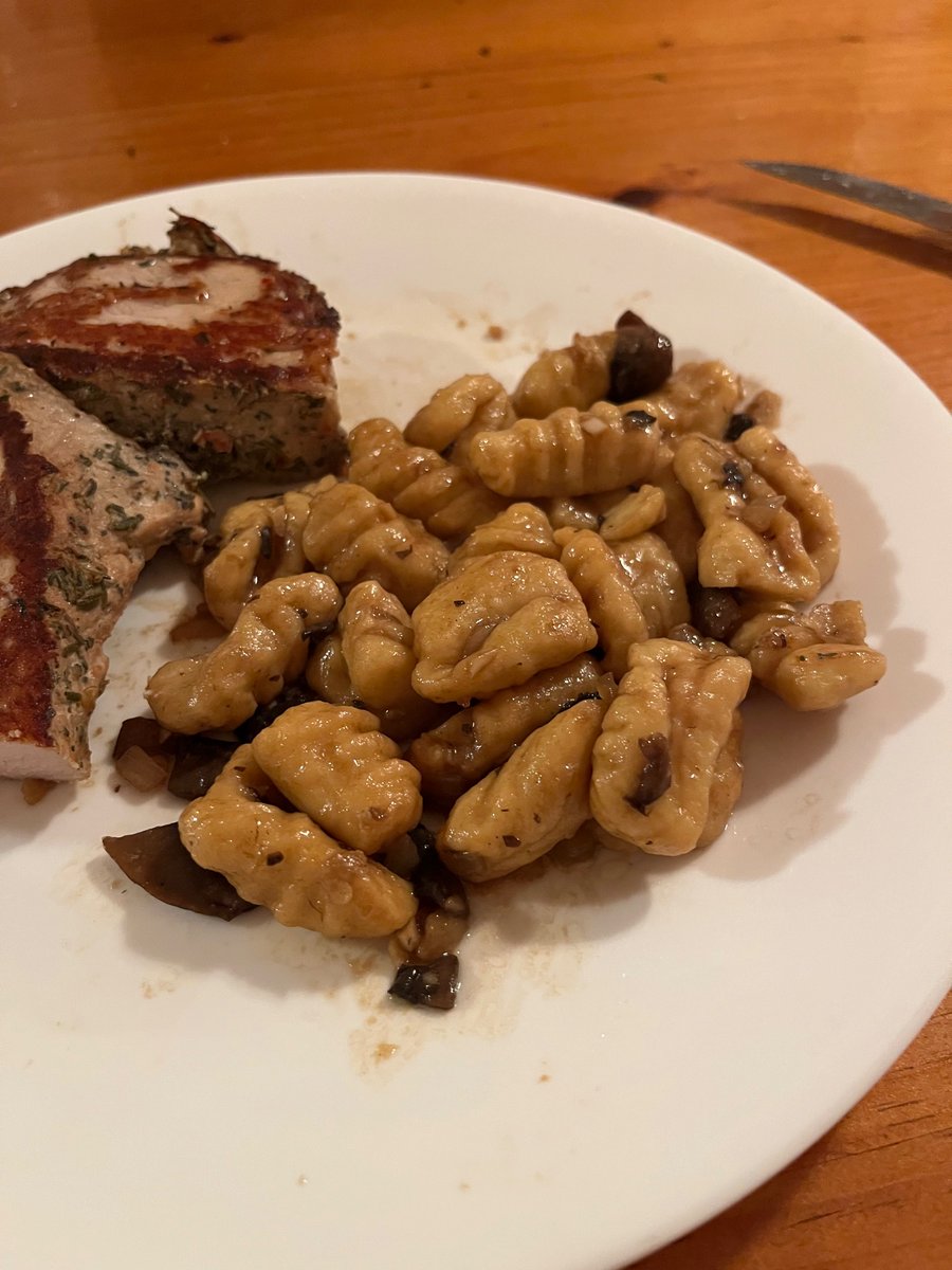 high_dwarf's tweet photo. Gnocciβd the shit outta this place. Thanks, Mary π¨ #pasta #bitchmade #betterthanhomemade #RipSnoop https://t.co/RrdA2FYfHE