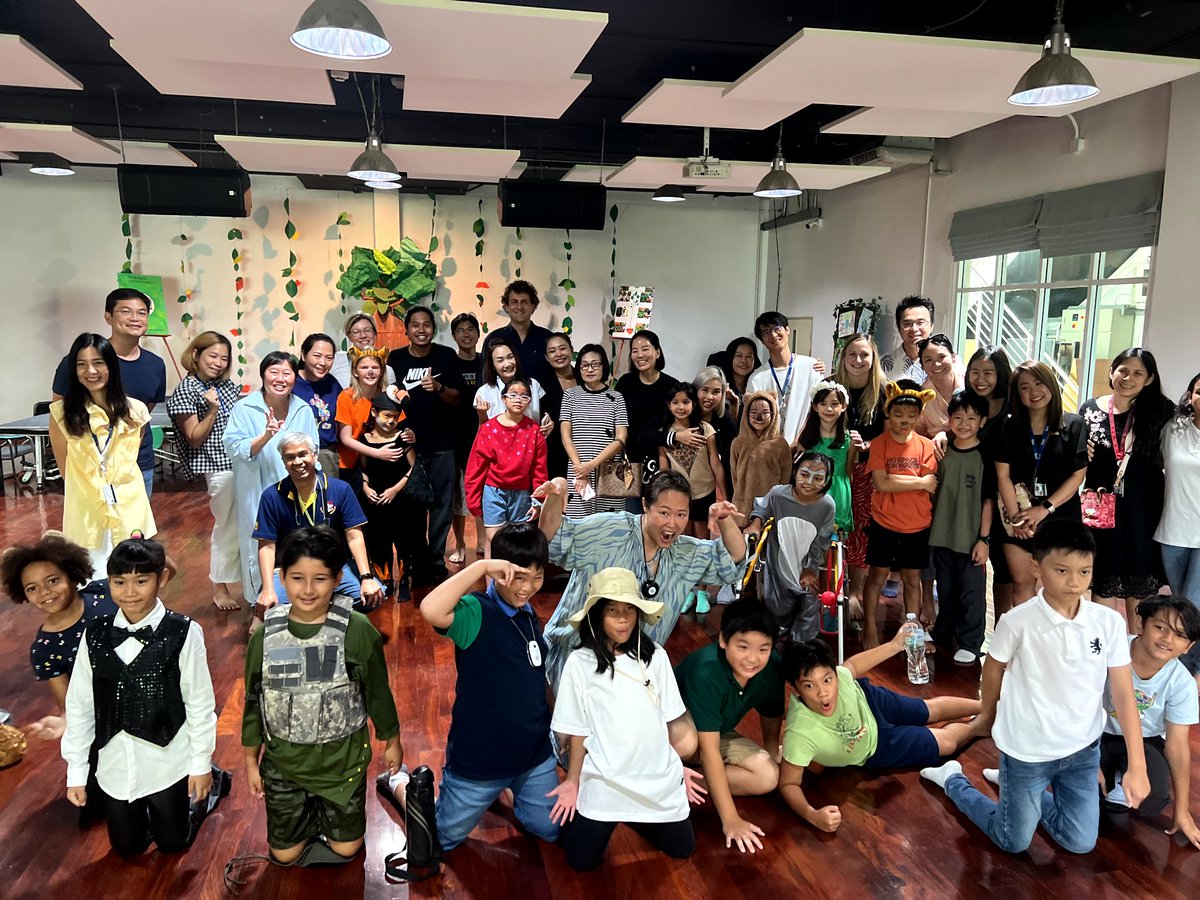 sassamakee's tweet photo. Well Done to Y4 for their fantastic performance of Earth Matters! They all spoke their lines clearly and worked hard to know them off by heart. Additionally, the songs were beautiful and they shared a very important message. Superstars! #samakee #standrewssamakee https://t.co/WlGJnae7oe
