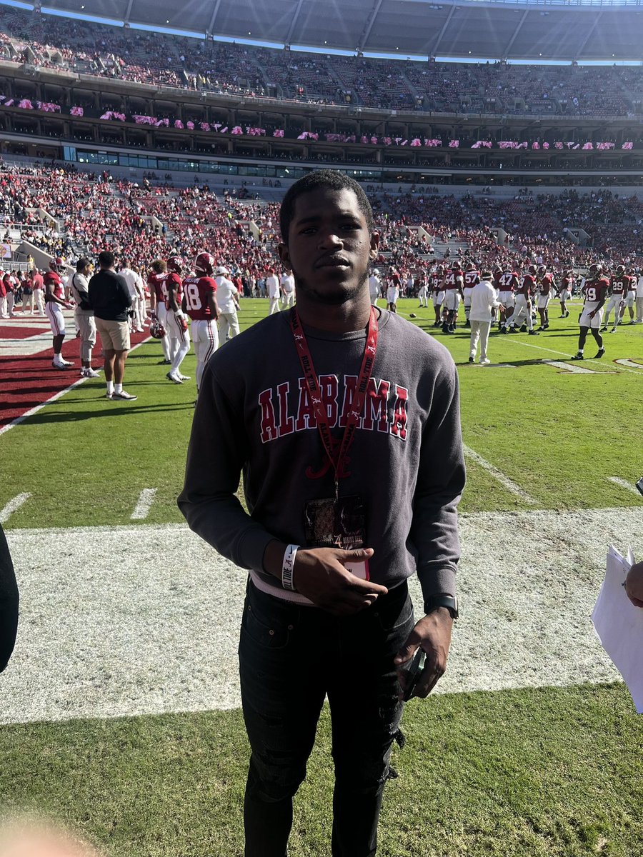 Great Game at Tuscaloosa today!! Got to speak with <a href="/Coach_TRob/">Travaris Robinson</a> and can't wait to go back. Go 🐘