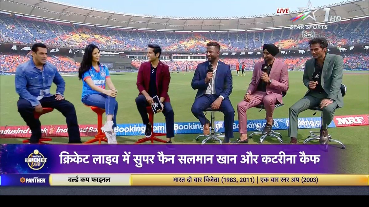 Harbhajan Singh - Who was the main reason behind India's victory in 2011 world cup.

Salman Khan - Ofcourse MSDhoni.

Just another mike drop moment by Salman Bhai😂❤️‍🔥

#MSDhoni