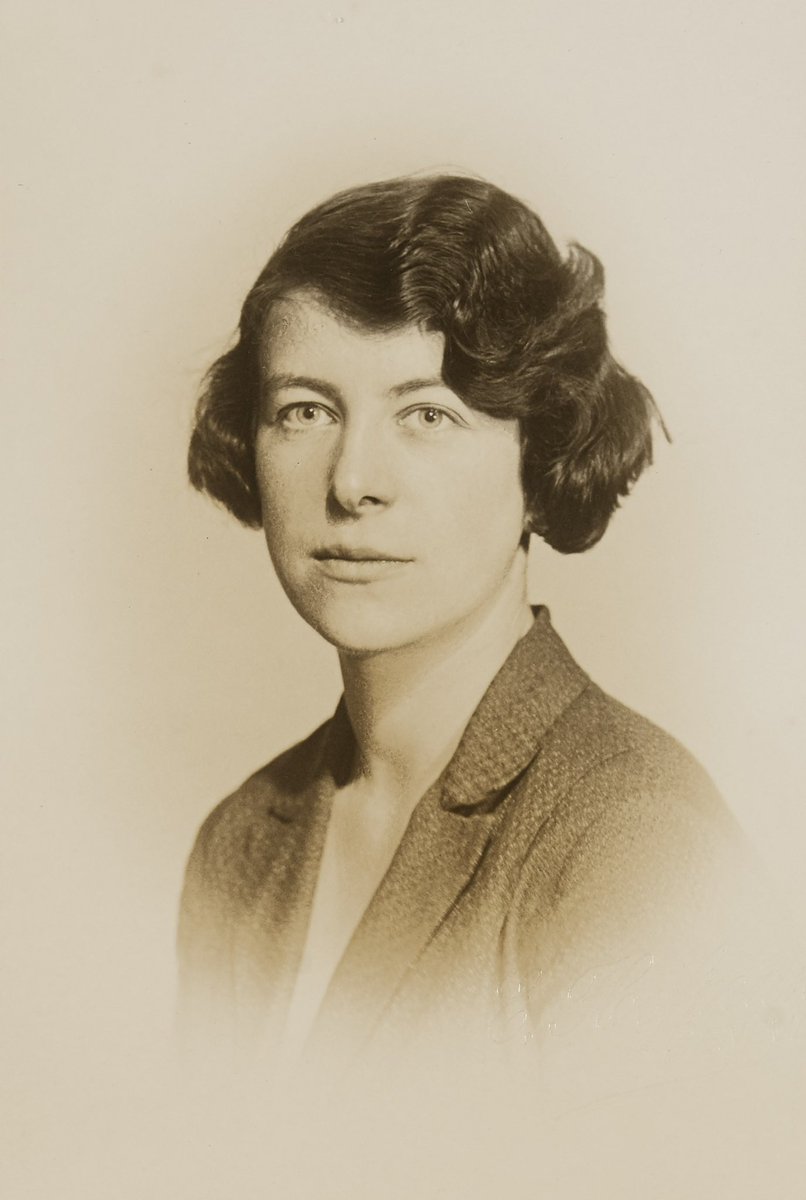 Caroline Beecham tweet media