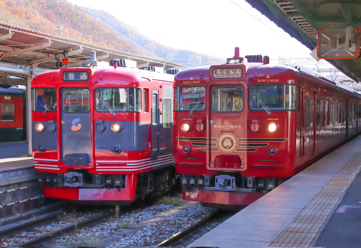 ztq_y's tweet photo. #しなの鉄道 #しな鉄 #ShinaTetsu
戸倉行けば #115系 天国
#Turkey_PJ
佐久地域星空トレイン
しかも構内のコーヒーショップしなののとんかつ定食すんごい美味しかった!
#昭和な電車
#ヘッドマーク #headmark #ラッピング #wrapping
長野 中部 中小 地方 私鉄 鉄道 列車 small rail way shortline company train Japan